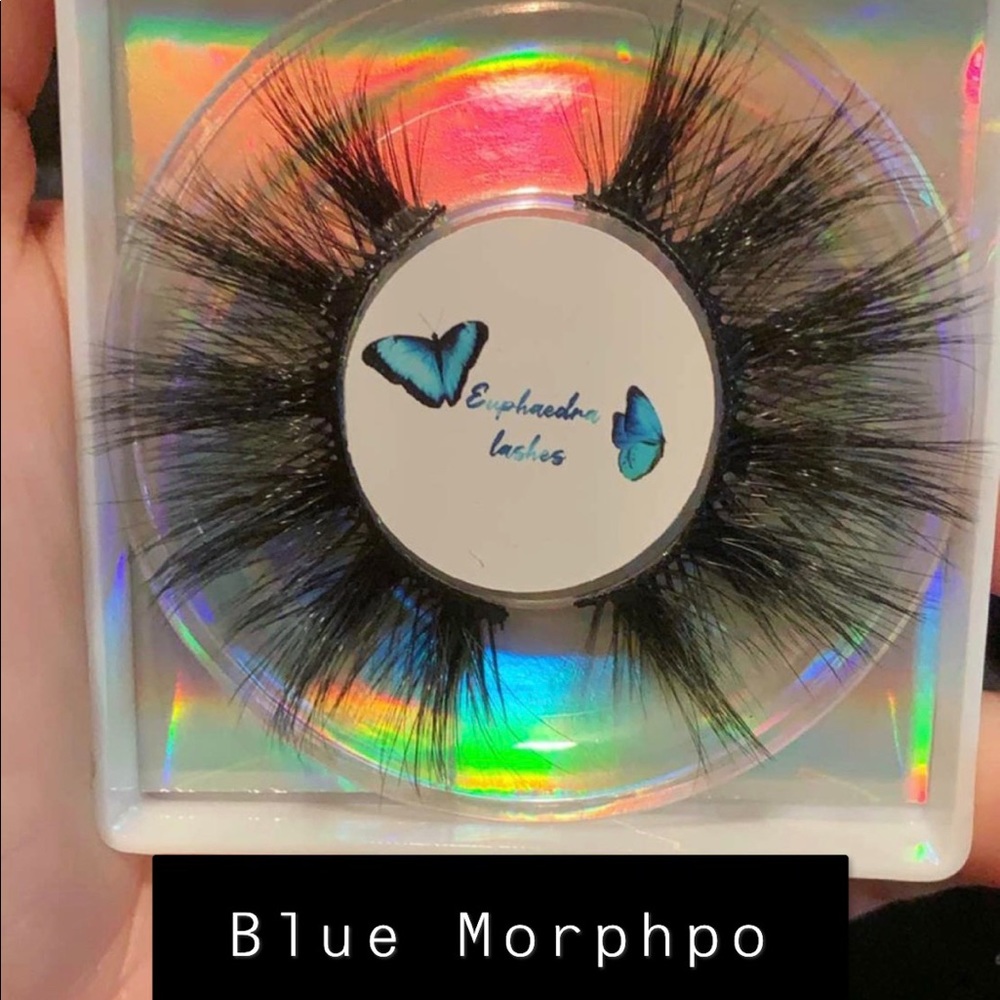Lashes in the style blue morpho